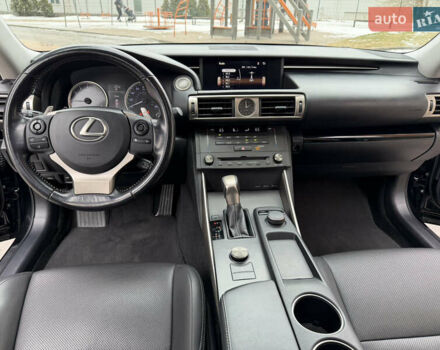 Чорний Лексус ІС, об'ємом двигуна 2 л та пробігом 133 тис. км за 16700 $, фото 28 на Automoto.ua