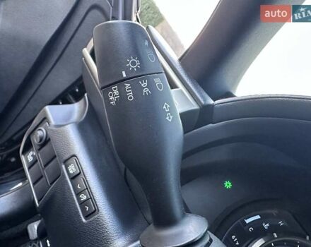 Чорний Лексус ІС, об'ємом двигуна 2.5 л та пробігом 177 тис. км за 14500 $, фото 30 на Automoto.ua