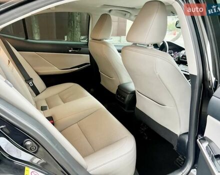 Чорний Лексус ІС, об'ємом двигуна 2.5 л та пробігом 195 тис. км за 14900 $, фото 22 на Automoto.ua