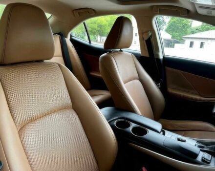 Черный Лексус ИС, объемом двигателя 2.5 л и пробегом 126 тыс. км за 10000 $, фото 11 на Automoto.ua