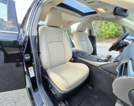 Чорний Лексус ІС, об'ємом двигуна 2 л та пробігом 71 тис. км за 15300 $, фото 10 на Automoto.ua