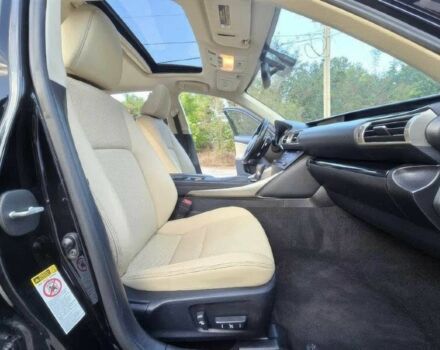 Чорний Лексус ІС, об'ємом двигуна 2 л та пробігом 71 тис. км за 15300 $, фото 9 на Automoto.ua