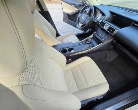 Чорний Лексус ІС, об'ємом двигуна 2 л та пробігом 71 тис. км за 15300 $, фото 11 на Automoto.ua