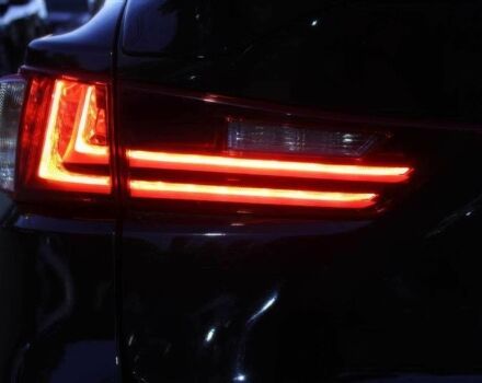 Черный Лексус ИС, объемом двигателя 2 л и пробегом 75 тыс. км за 11000 $, фото 12 на Automoto.ua