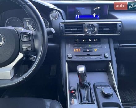 Черный Лексус ИС, объемом двигателя 2 л и пробегом 51 тыс. км за 29200 $, фото 6 на Automoto.ua