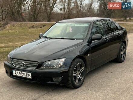 Чорний Лексус ІС, об'ємом двигуна 2 л та пробігом 300 тис. км за 3750 $, фото 1 на Automoto.ua