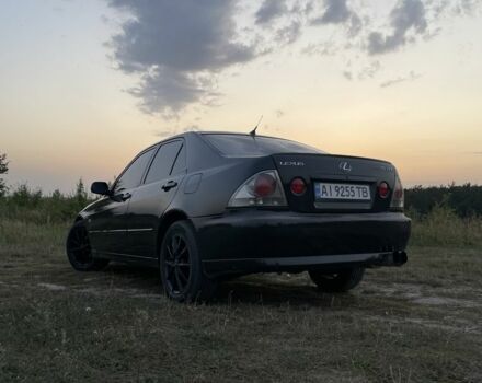 Черный Лексус ИС, объемом двигателя 2 л и пробегом 380 тыс. км за 5600 $, фото 1 на Automoto.ua