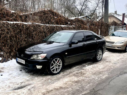 Черный Лексус ИС, объемом двигателя 2 л и пробегом 237 тыс. км за 5500 $, фото 1 на Automoto.ua