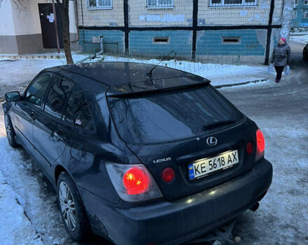 Чорний Лексус ІС, об'ємом двигуна 1.99 л та пробігом 324 тис. км за 4000 $, фото 1 на Automoto.ua