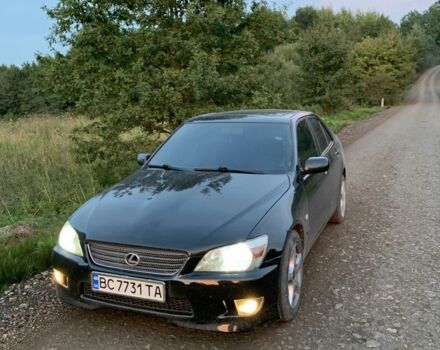 Чорний Лексус ІС, об'ємом двигуна 2 л та пробігом 180 тис. км за 5700 $, фото 1 на Automoto.ua