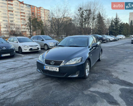 Черный Лексус ИС, объемом двигателя 2.23 л и пробегом 336 тыс. км за 6900 $, фото 1 на Automoto.ua