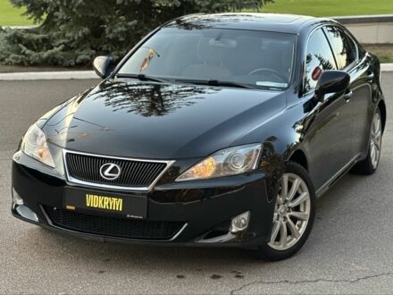 Черный Лексус ИС, объемом двигателя 2.5 л и пробегом 207 тыс. км за 9350 $, фото 1 на Automoto.ua