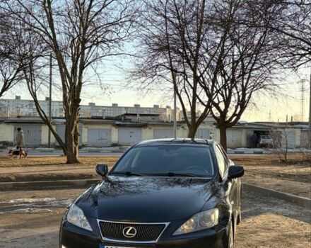 Черный Лексус ИС, объемом двигателя 2.2 л и пробегом 300 тыс. км за 4300 $, фото 1 на Automoto.ua