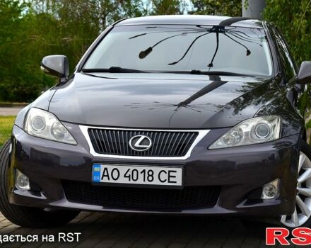 Черный Лексус ИС, объемом двигателя 2.5 л и пробегом 182 тыс. км за 13800 $, фото 1 на Automoto.ua