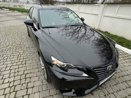 Черный Лексус ИС, объемом двигателя 2.5 л и пробегом 150 тыс. км за 17200 $, фото 1 на Automoto.ua