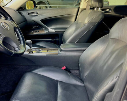 Коричневый Лексус ИС, объемом двигателя 2.5 л и пробегом 169 тыс. км за 10800 $, фото 8 на Automoto.ua