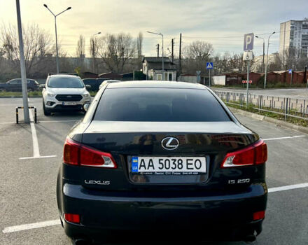Коричневый Лексус ИС, объемом двигателя 2.5 л и пробегом 169 тыс. км за 10800 $, фото 3 на Automoto.ua