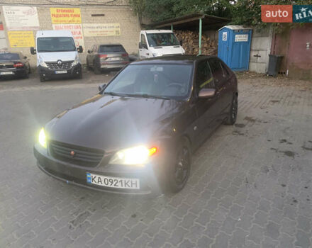 Коричневий Лексус ІС, об'ємом двигуна 2 л та пробігом 420 тис. км за 3200 $, фото 1 на Automoto.ua