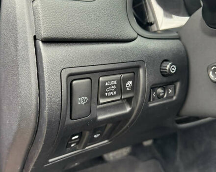 Красный Лексус ИС, объемом двигателя 2.5 л и пробегом 220 тыс. км за 16500 $, фото 33 на Automoto.ua