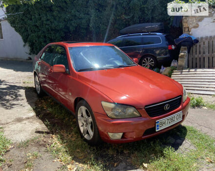 Червоний Лексус ІС, об'ємом двигуна 2 л та пробігом 320 тис. км за 4900 $, фото 1 на Automoto.ua