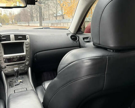 Червоний Лексус ІС, об'ємом двигуна 3 л та пробігом 238 тис. км за 12300 $, фото 18 на Automoto.ua