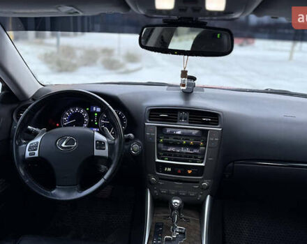 Червоний Лексус ІС, об'ємом двигуна 2.5 л та пробігом 174 тис. км за 11450 $, фото 25 на Automoto.ua