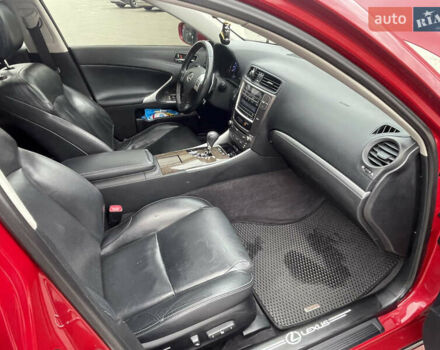 Красный Лексус ИС, объемом двигателя 2.5 л и пробегом 220 тыс. км за 11000 $, фото 10 на Automoto.ua