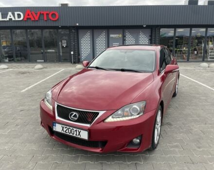 Красный Лексус ИС, объемом двигателя 2.5 л и пробегом 220 тыс. км за 11000 $, фото 1 на Automoto.ua