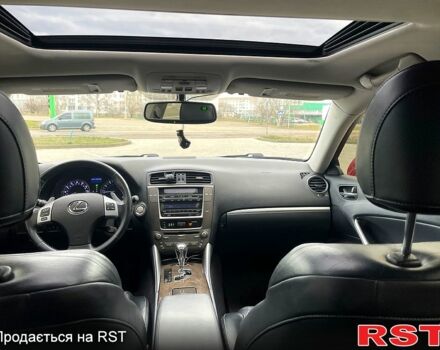 Червоний Лексус ІС, об'ємом двигуна 2.5 л та пробігом 210 тис. км за 12299 $, фото 9 на Automoto.ua