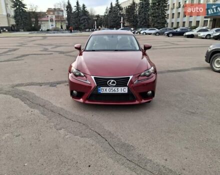 Красный Лексус ИС, объемом двигателя 2.5 л и пробегом 138 тыс. км за 15900 $, фото 1 на Automoto.ua