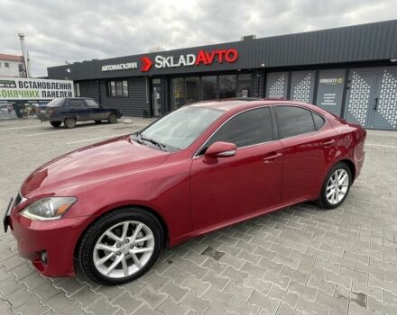 Красный Лексус ИС, объемом двигателя 2.5 л и пробегом 220 тыс. км за 11000 $, фото 2 на Automoto.ua