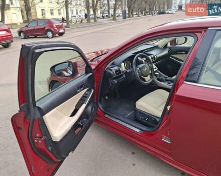 Красный Лексус ИС, объемом двигателя 2.5 л и пробегом 138 тыс. км за 15900 $, фото 4 на Automoto.ua
