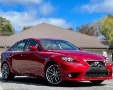 Красный Лексус ИС, объемом двигателя 2.5 л и пробегом 110 тыс. км за 3900 $, фото 2 на Automoto.ua