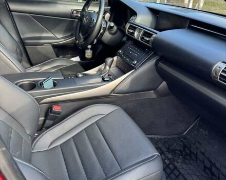 Красный Лексус ИС, объемом двигателя 2.5 л и пробегом 150 тыс. км за 14300 $, фото 4 на Automoto.ua