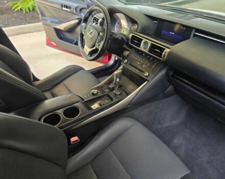 Лексус ИС 2015 в Чернигове на Automoto.ua Красный Лексус ИС, объемом двигателя 2.5 л и пробегом 76 тыс. км за 14300 $, фото 8 на Automoto.ua