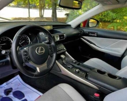 Красный Лексус ИС, объемом двигателя 2.5 л и пробегом 110 тыс. км за 3900 $, фото 9 на Automoto.ua