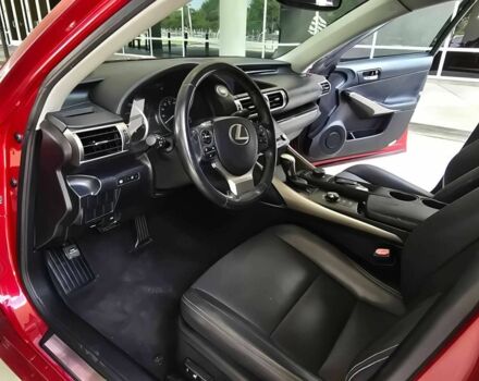 Лексус ИС 2015 в Чернигове на Automoto.ua Красный Лексус ИС, объемом двигателя 2.5 л и пробегом 76 тыс. км за 14300 $, фото 9 на Automoto.ua