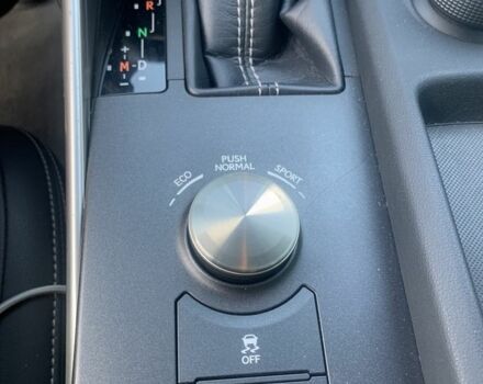 Червоний Лексус ІС, об'ємом двигуна 2 л та пробігом 90 тис. км за 20400 $, фото 9 на Automoto.ua