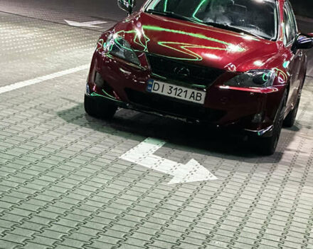 Красный Лексус ИС, объемом двигателя 2.5 л и пробегом 270 тыс. км за 10500 $, фото 1 на Automoto.ua