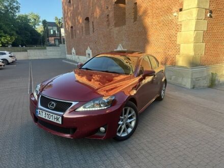 Красный Лексус ИС, объемом двигателя 2.5 л и пробегом 268 тыс. км за 10300 $, фото 1 на Automoto.ua