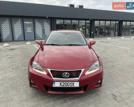 Красный Лексус ИС, объемом двигателя 2.5 л и пробегом 220 тыс. км за 11000 $, фото 1 на Automoto.ua