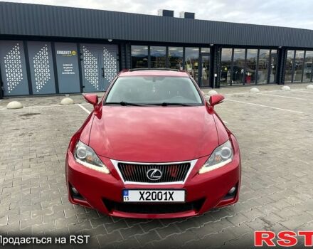 Красный Лексус ИС, объемом двигателя 2.5 л и пробегом 210 тыс. км за 12299 $, фото 1 на Automoto.ua