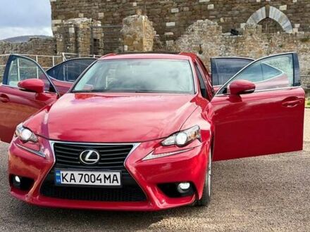 Красный Лексус ИС, объемом двигателя 2 л и пробегом 71 тыс. км за 17901 $, фото 1 на Automoto.ua