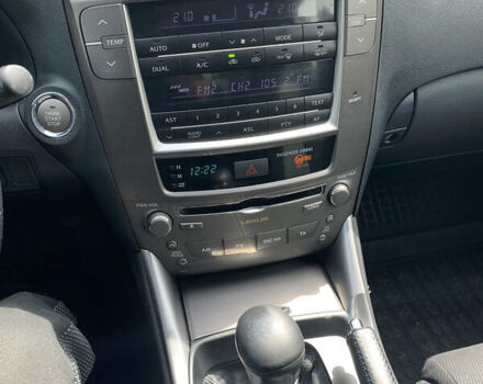 Лексус ИС, объемом двигателя 2.2 л и пробегом 192 тыс. км за 8900 $, фото 9 на Automoto.ua