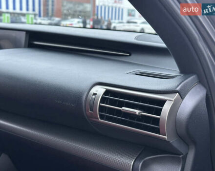 Лексус ІС, об'ємом двигуна 2.5 л та пробігом 110 тис. км за 15500 $, фото 53 на Automoto.ua