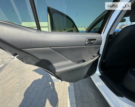 Лексус ИС, объемом двигателя 2.5 л и пробегом 135 тыс. км за 17499 $, фото 15 на Automoto.ua