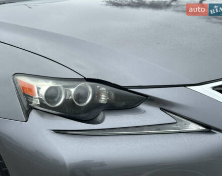 Лексус ІС, об'ємом двигуна 2.5 л та пробігом 110 тис. км за 15500 $, фото 21 на Automoto.ua