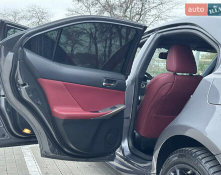Лексус ІС, об'ємом двигуна 2.5 л та пробігом 110 тис. км за 15500 $, фото 34 на Automoto.ua