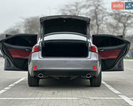 Лексус ІС, об'ємом двигуна 2.5 л та пробігом 110 тис. км за 15500 $, фото 31 на Automoto.ua