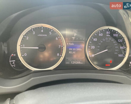 Лексус ИС, объемом двигателя 2 л и пробегом 130 тыс. км за 15500 $, фото 5 на Automoto.ua